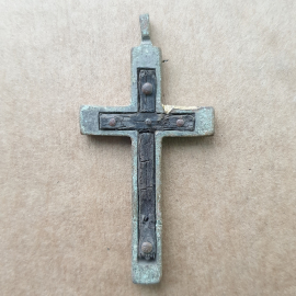 №3 Старинный металлический нательный христианский крестик с деревянной вставкой, размеры 6х3